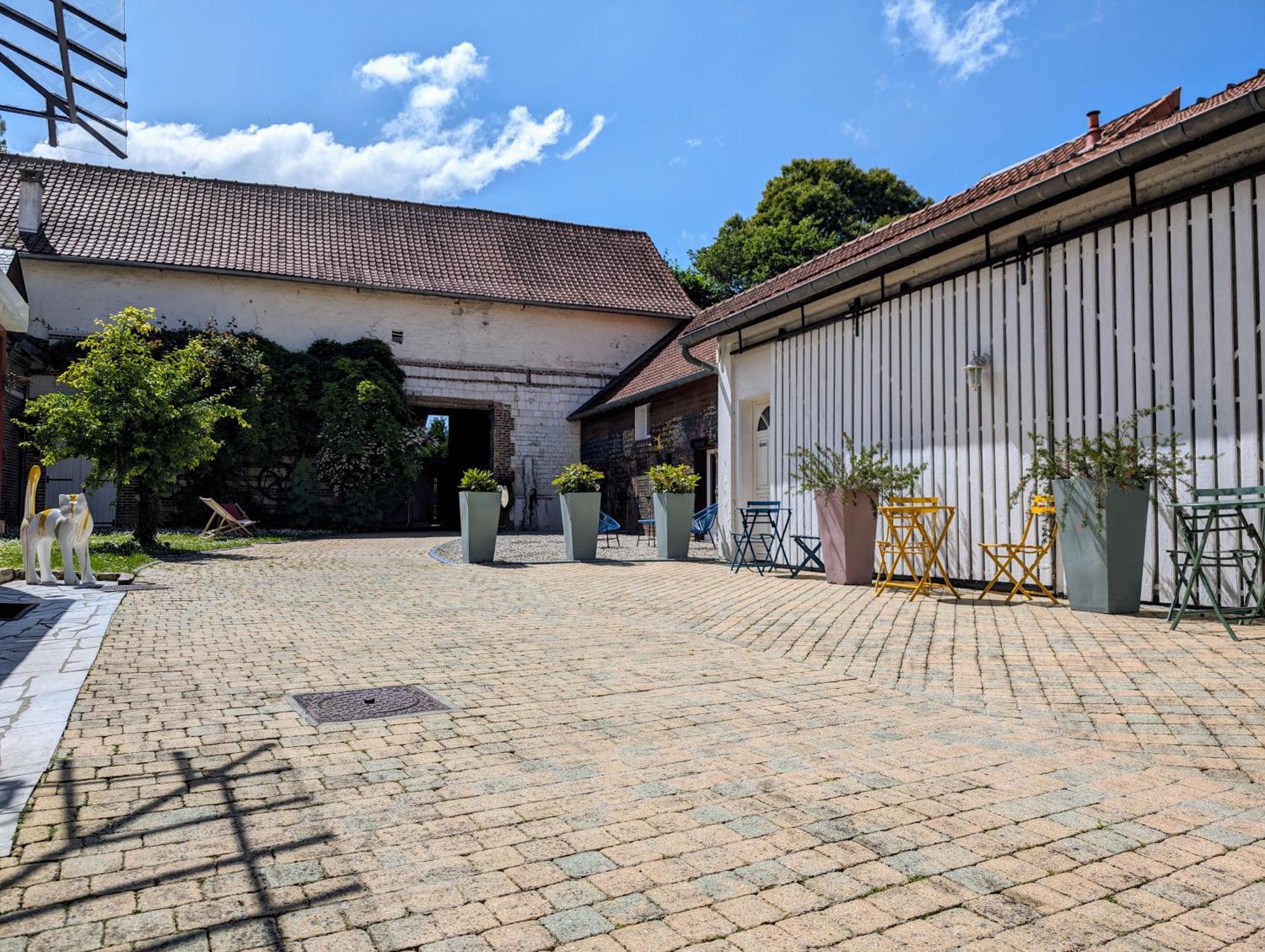 Le Relais Du Beffroi & Spa Saint-Riquier Eksteriør billede