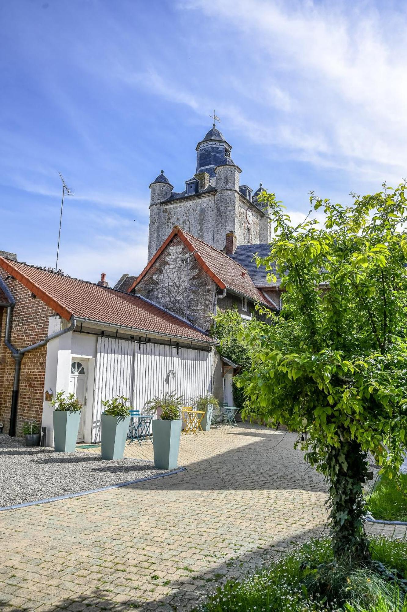 Le Relais Du Beffroi & Spa Saint-Riquier Eksteriør billede